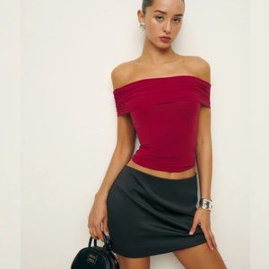 NWOT Reformation Rosaline Knit Top in Sangre Red Off Shoulder Ruching